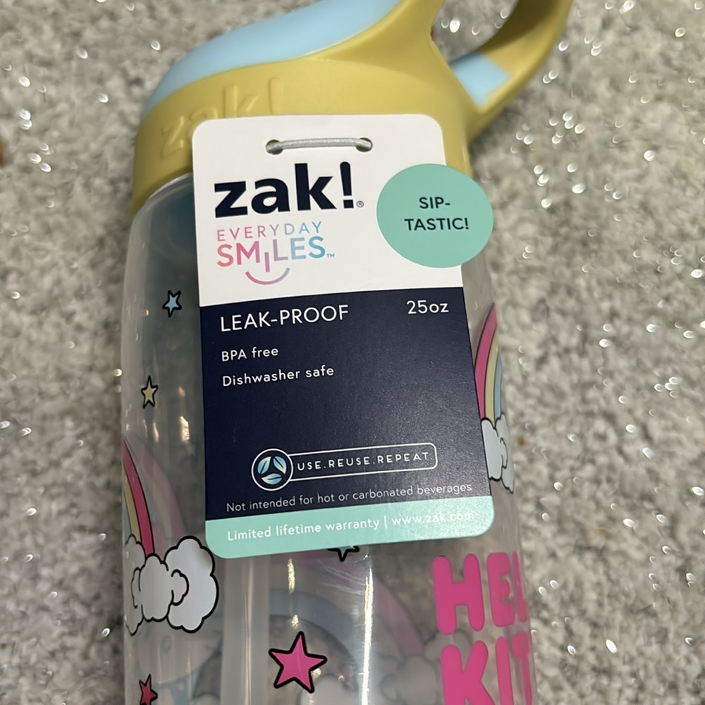 Hello Kitty, leak proof, sip cup!  Dishwasher safe! - Picture 7 of 8